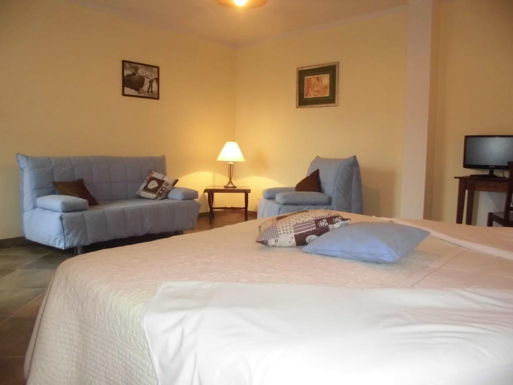 Agriturismo Bio-Ecologico Sant'Isidoro Roccaforte Mondovi Room photo