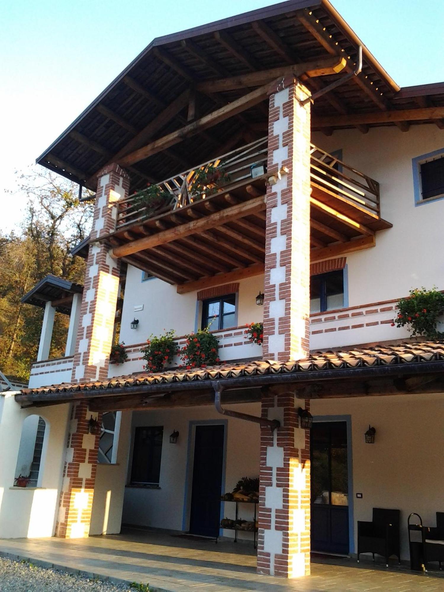 Agriturismo Bio-Ecologico Sant'Isidoro Roccaforte Mondovi Exterior photo